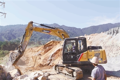 龍巖經(jīng)濟(jì)技術(shù)開發(fā)區(qū)環(huán)海環(huán)保二期工程加速推進(jìn)，新型采暖及制冷技術(shù)開發(fā)成亮點(diǎn)